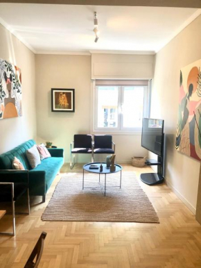 Bright Spacious Modern 3rd flr City Oasis-Sleeps 5